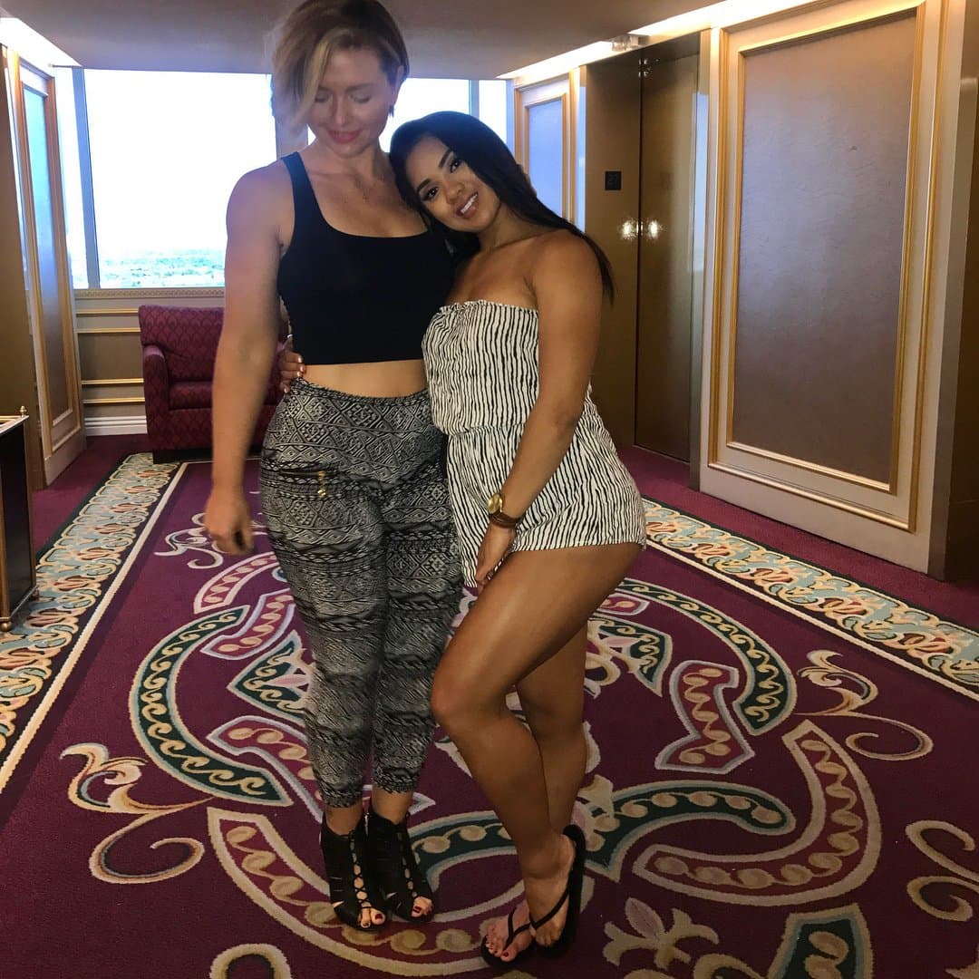 Click to view full size asian fitness model ass feet maria robles part 1