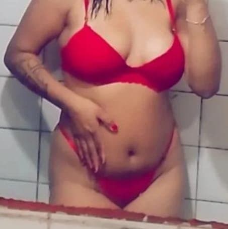 Click to view full size Lindas17??