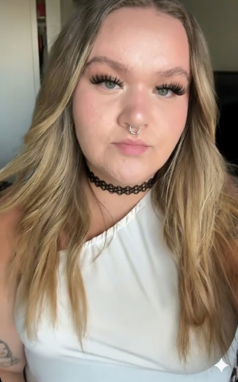 Click to view full size Layla