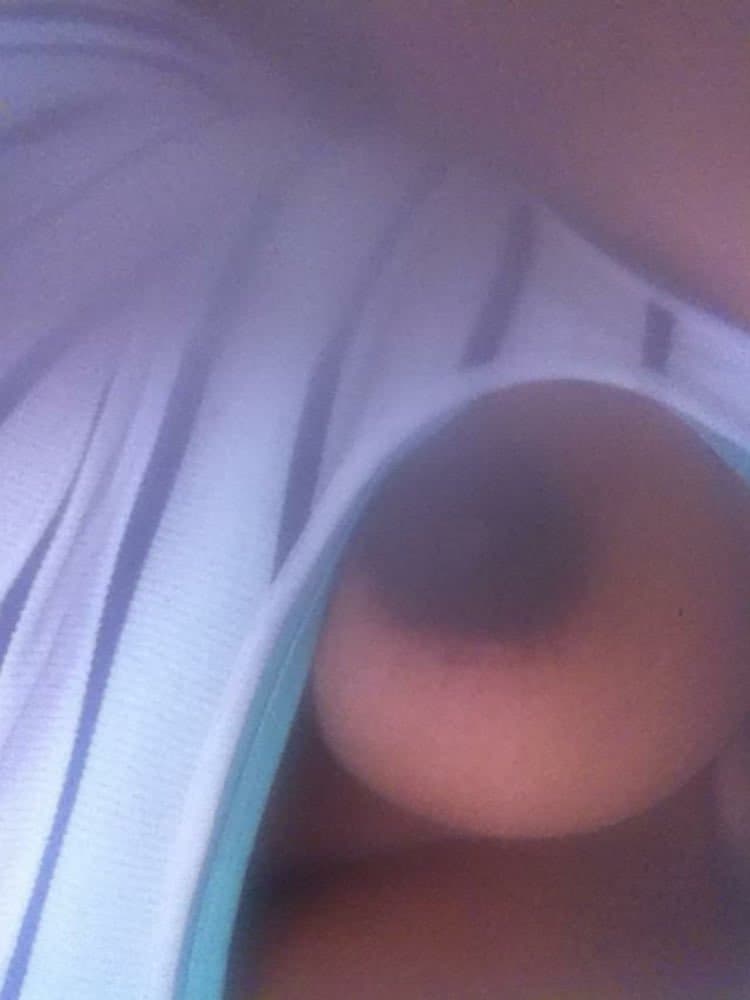 Click to view full size Clapping Them Cheeks