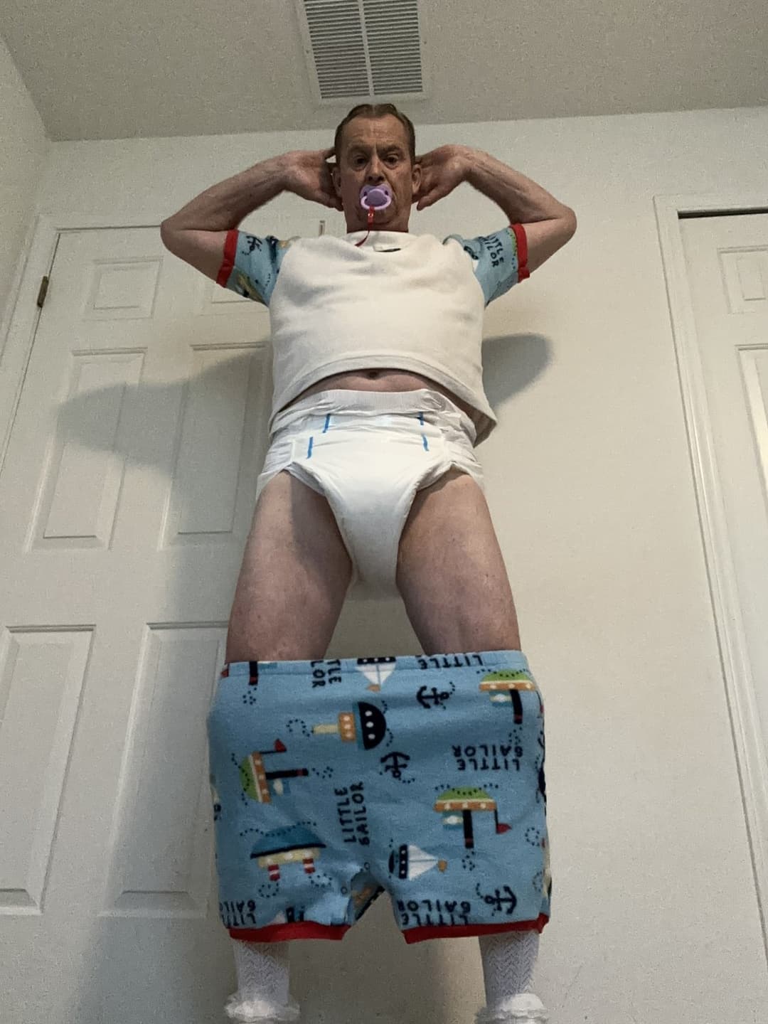 Click to view full size ABDL diapered sissybaby Peter Went