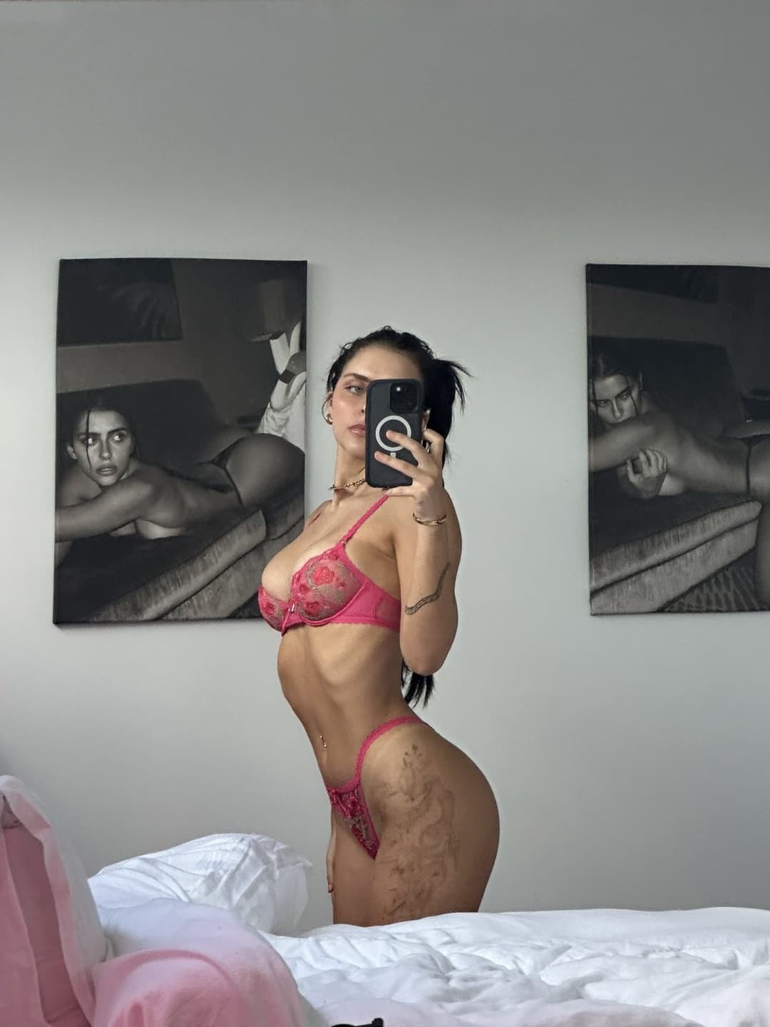 Click to view full size Australian girl