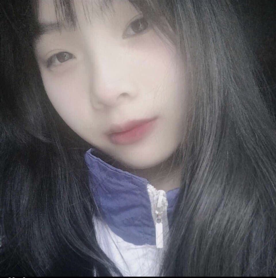 Click to view full size nhìn con đĩ này nứng quá các ông , ai quay clip bắn tinh vào mặt con đĩ này với