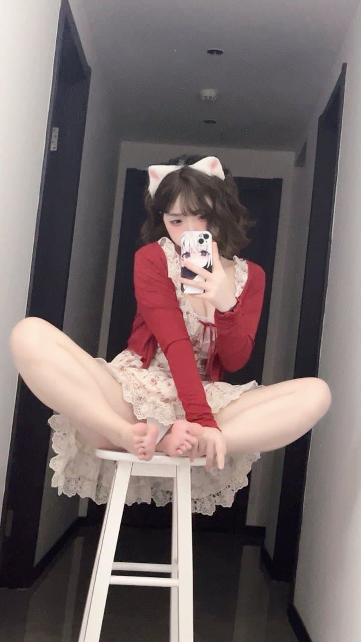 Click to view full size Cosplay-Bangni-Limited-girlfriend-MissKON.com-001