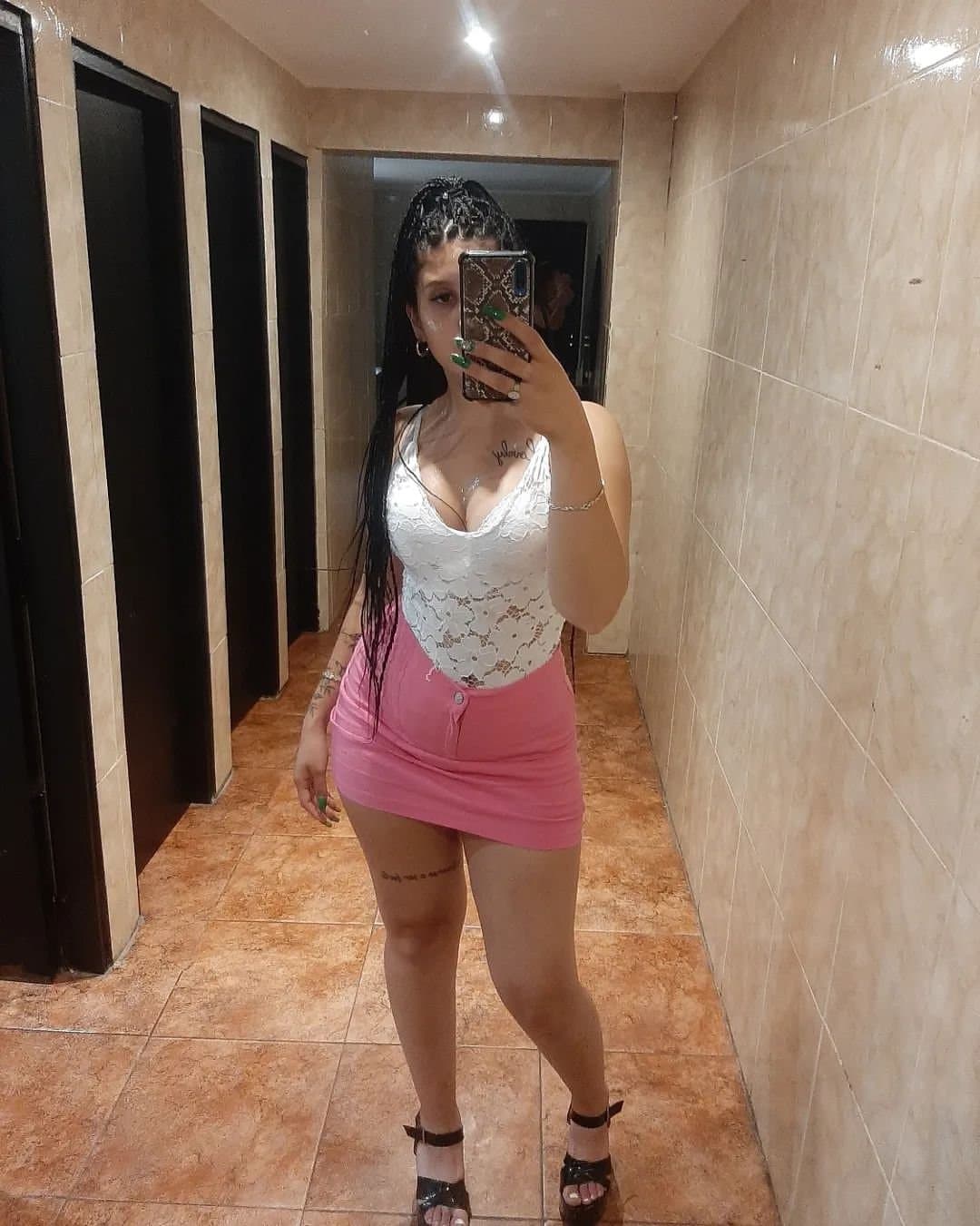 Click to view full size mikaela rocio una turra de culo abusivo