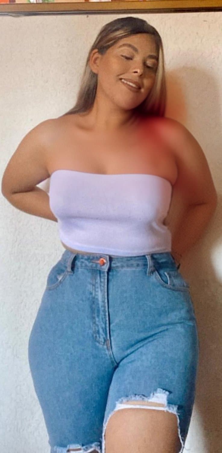 Click to view full size Bffs?❤️