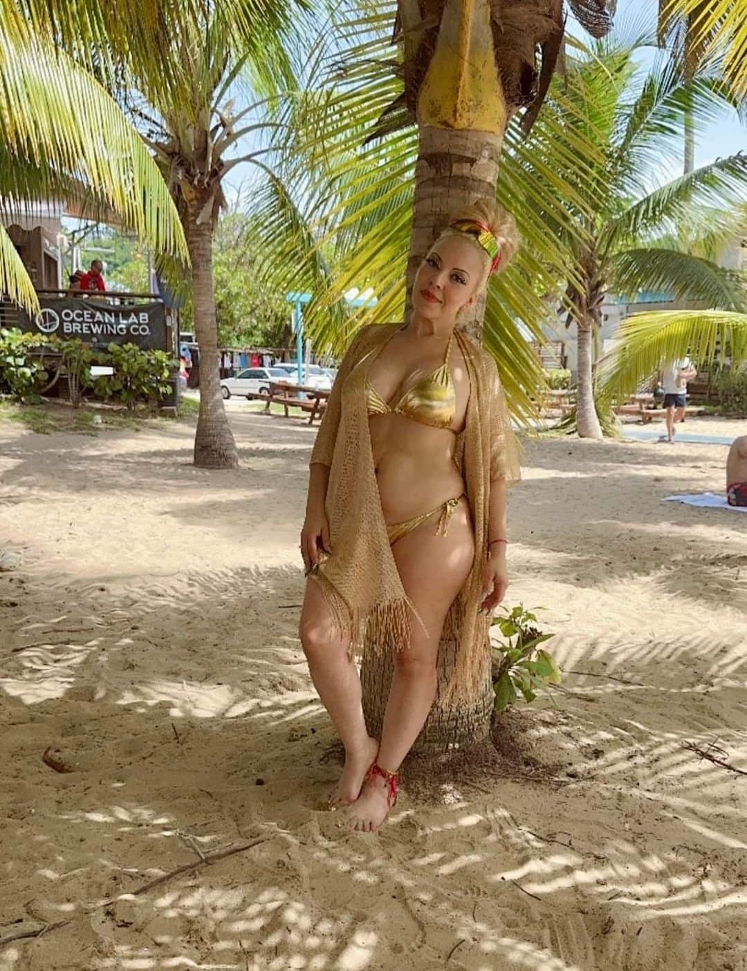 Click to view full size Arizona mexican hotwife