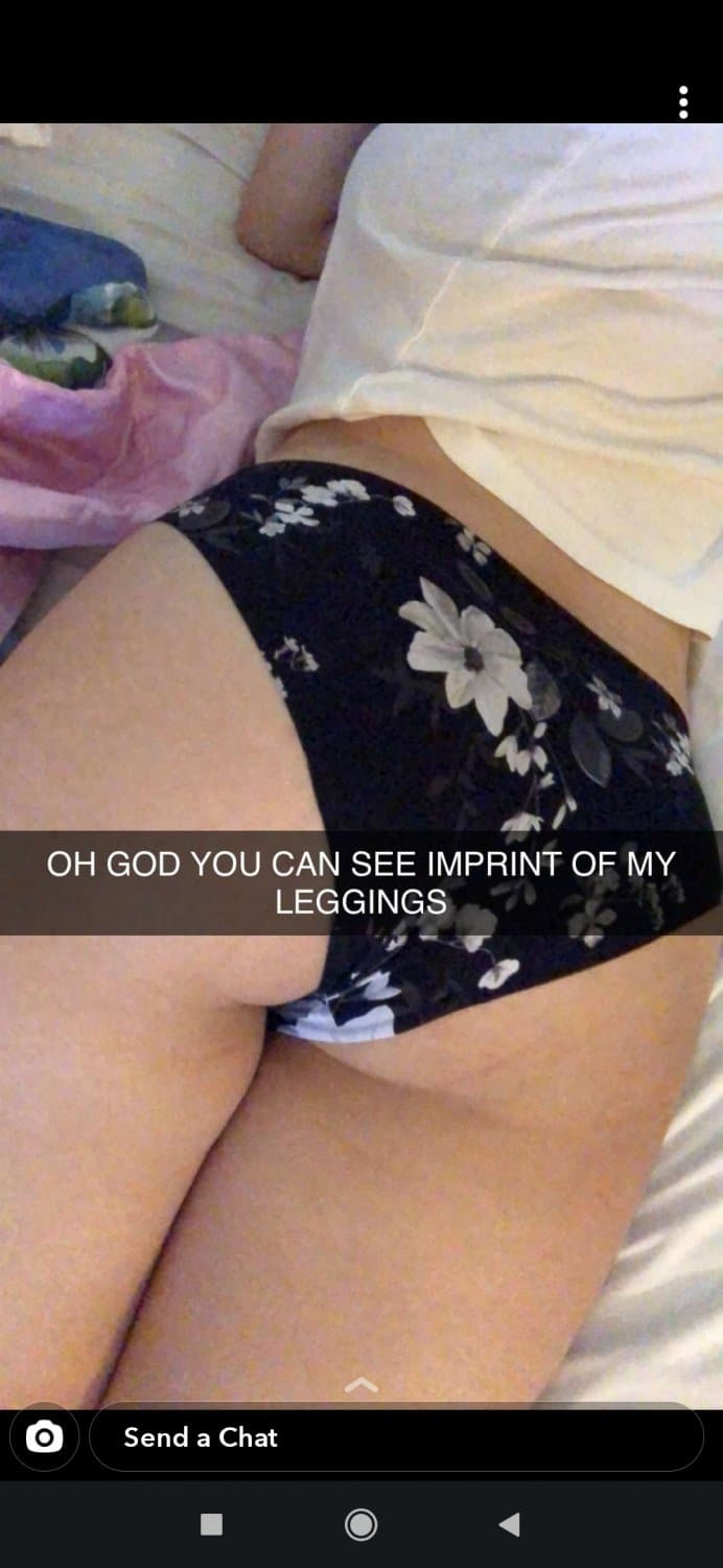 Click to view full size 18 YEAR OLD SLUT LEAKED PICS(CHECK OTHER ALBUM FOR NAKED PICS NSFW)