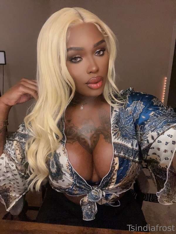 Click to view full size tsindiafrost ebony sexy shemale