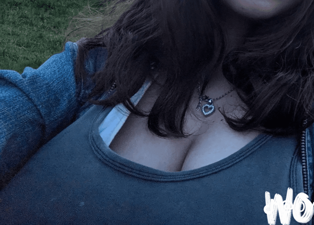 Click to view full size Lindas19??