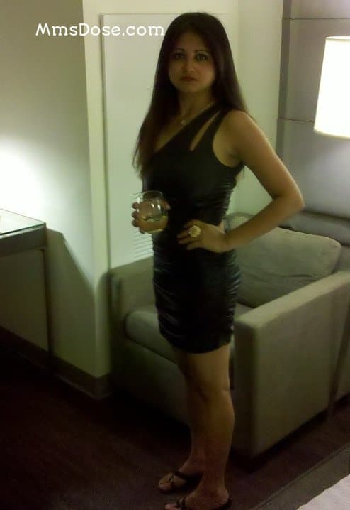 Click to view full size Hot Desi Indian NRI Babe Fucked Like a Whore