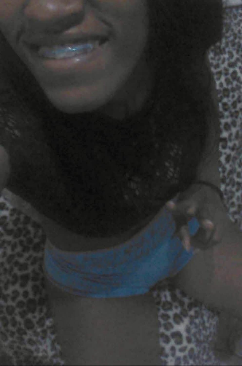 Click to view full size MINHA PUTA - Mona - Oque fariam com essa puta favelada ??? ???