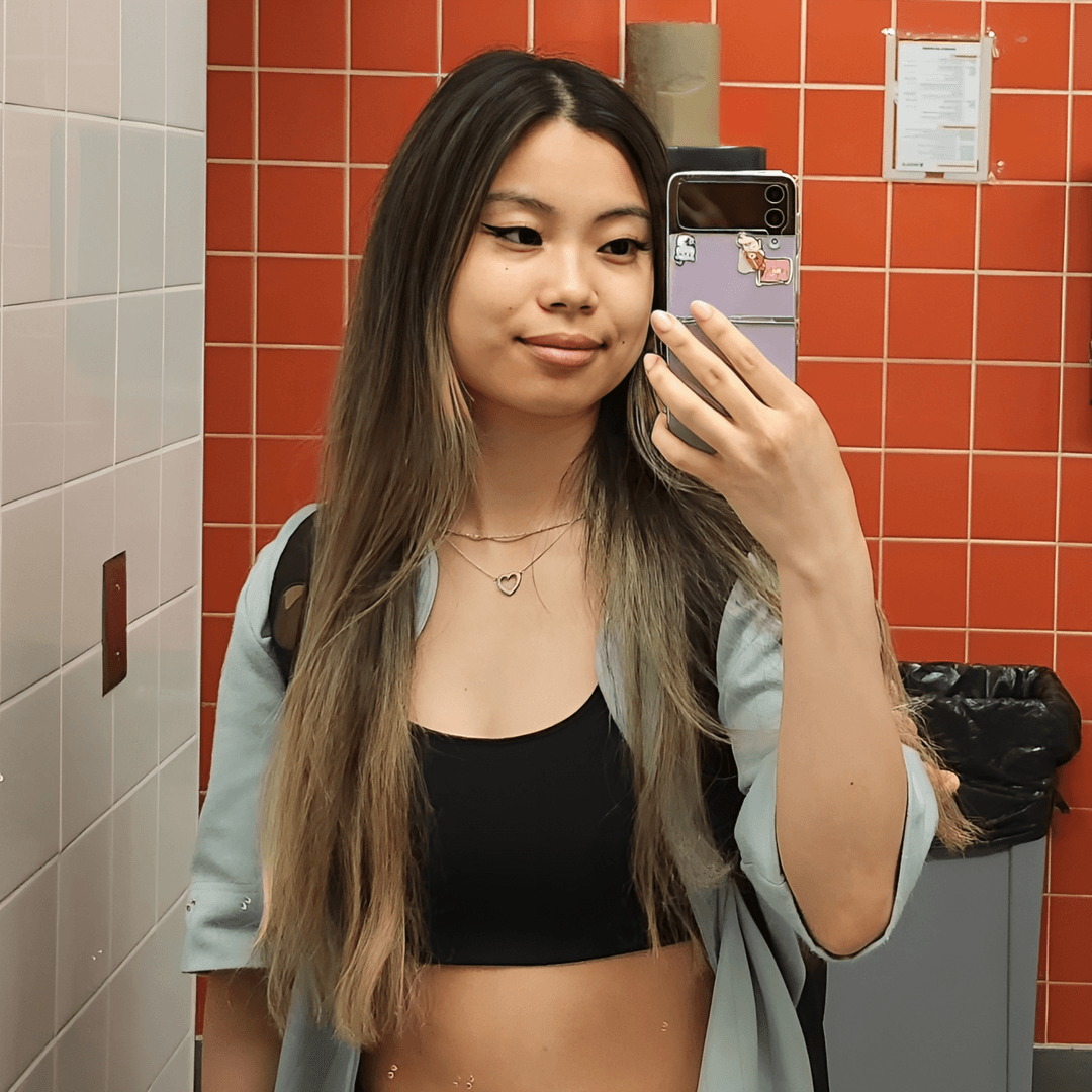 Click to view full size DM me if you know this asian hotty