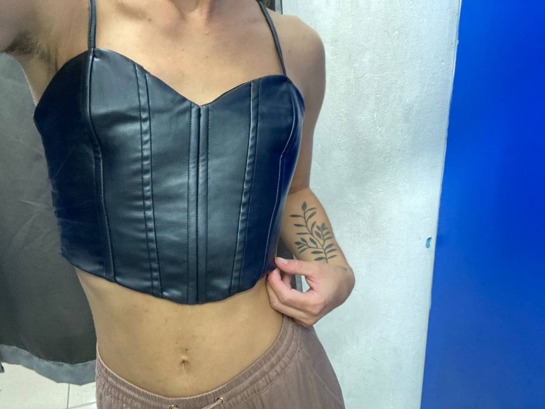 Click to view full size flat chest polish slut 28yrs