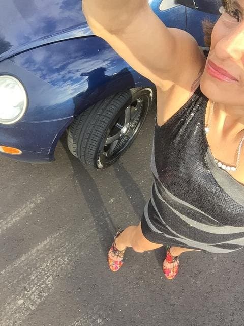 Click to view full size If you have a hot mom , auntie , granny , gilf check their phone please and get back to me