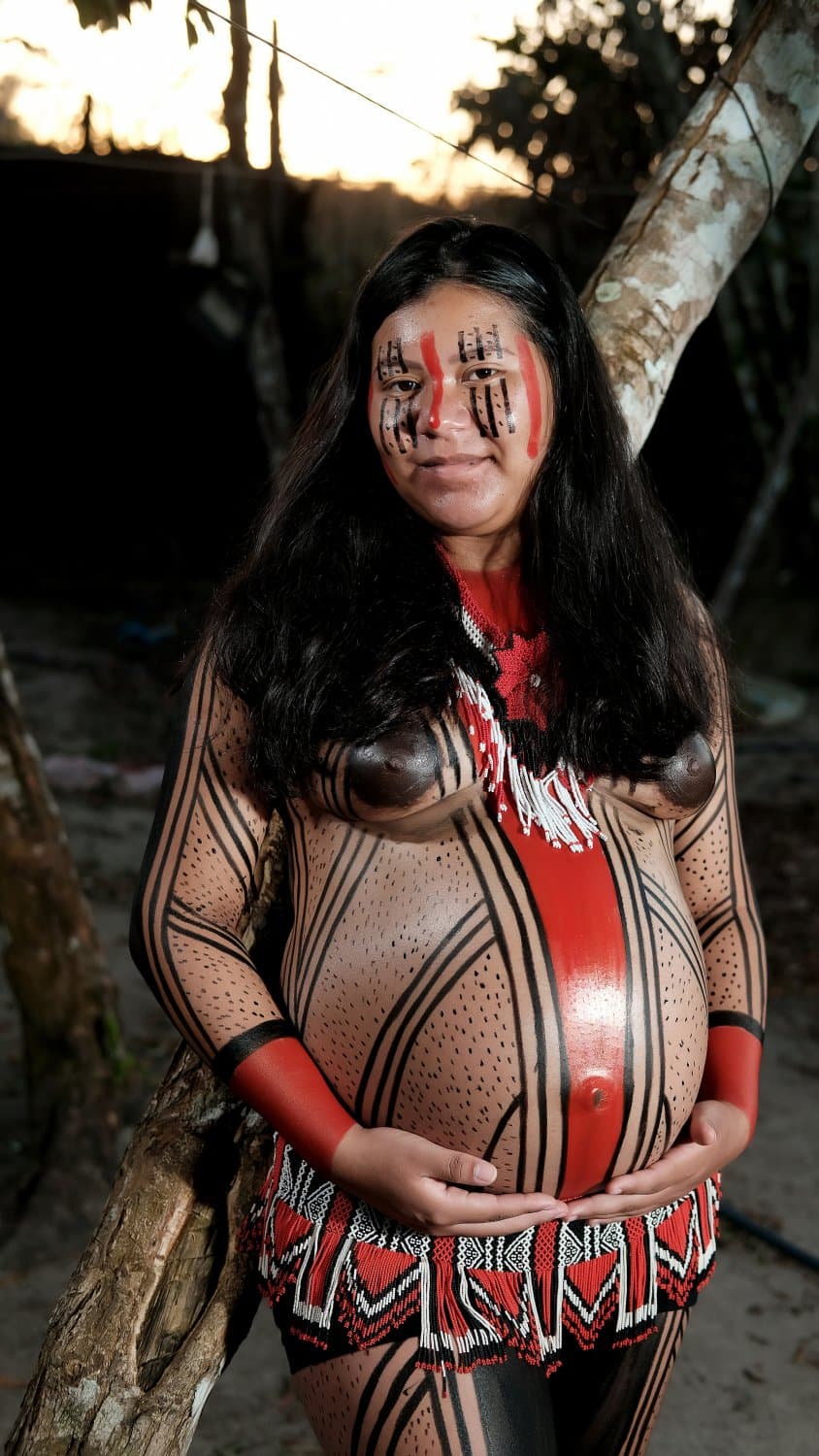 Click to view full size Boudoir Maternity Shoot ? Indigenous Edition