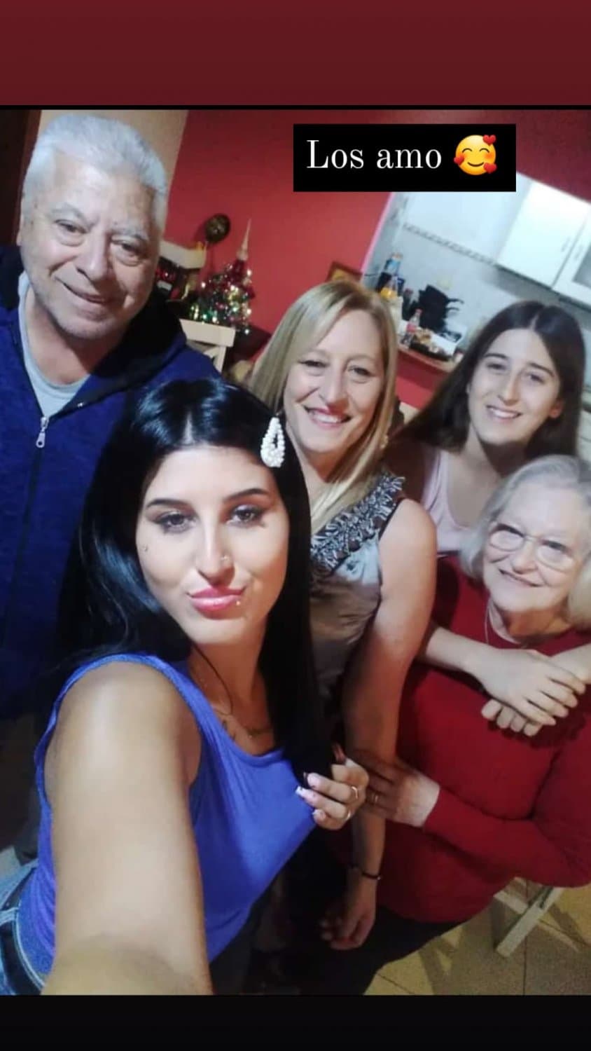 Click to view full size mikaela rocio una turra de culo abusivo