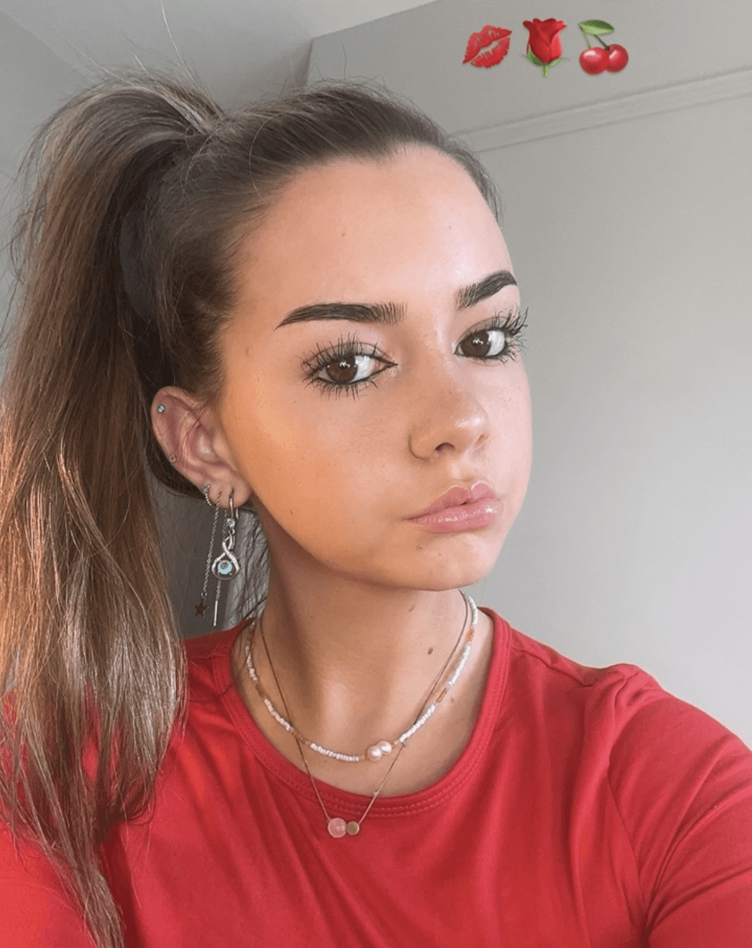 Click to view full size Izzzy the slut to be enjoyed