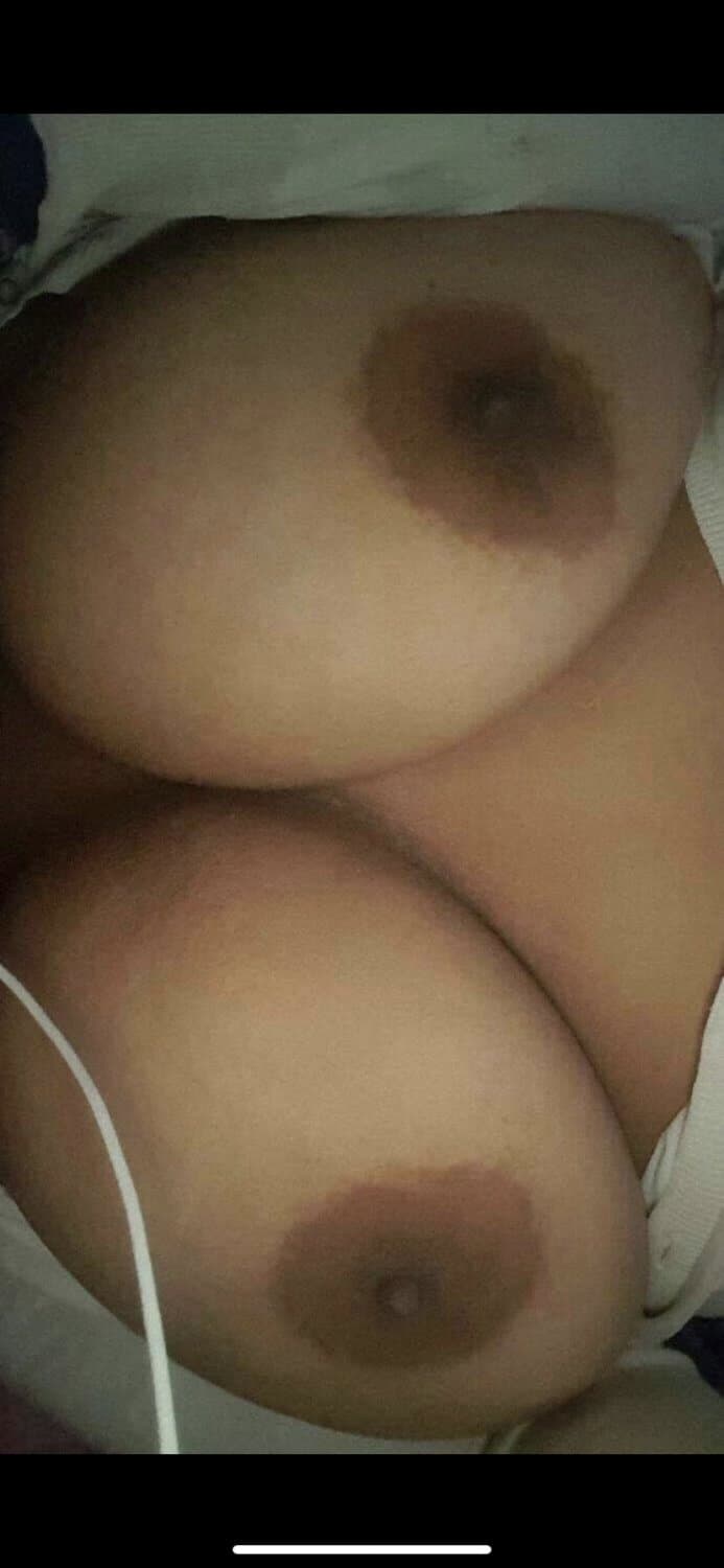 Click to view full size Francheska una nena con unas tetas gigantescas