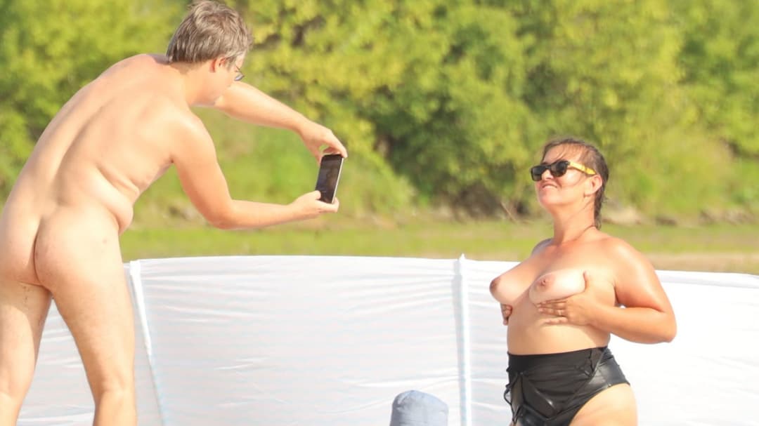 Click to view full size Nude beach 16