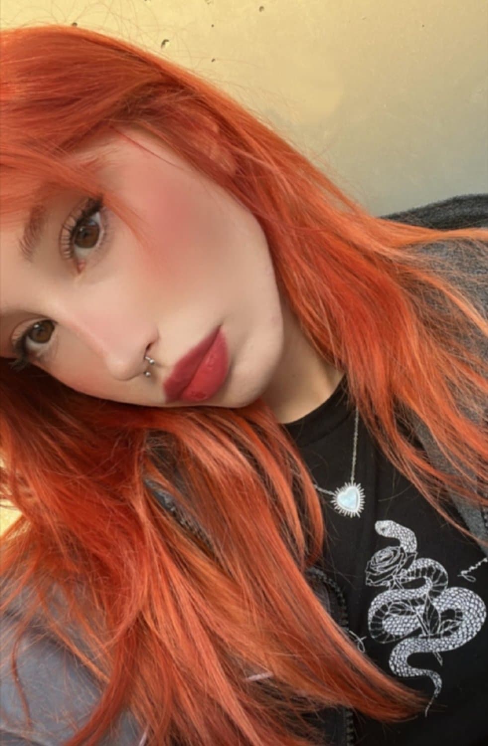 Click to view full size Gaia 18yo redhead Italian bitch