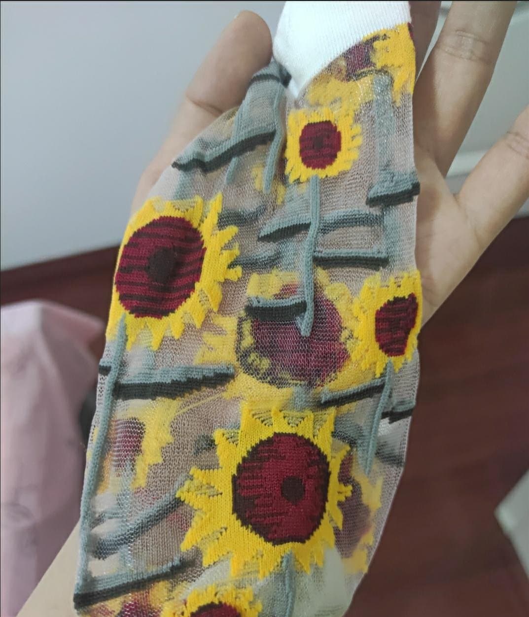 Click to view full size Asian shoes / feet / socks & cum