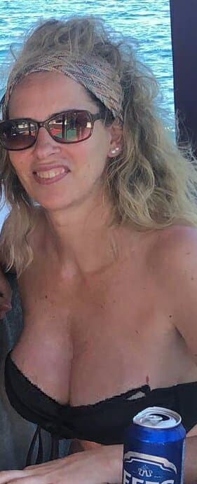 Click to view full size SIMONE SCHMITZ AUS GEILENKIRCHEN - PRIVATE MOMENTS-SUCKING COCKS, SHOWING TITS AND GETTING FUCKED !!