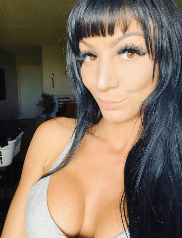 Click to view full size Fit Mom Christina From Phoenix Has A Juicy Ass