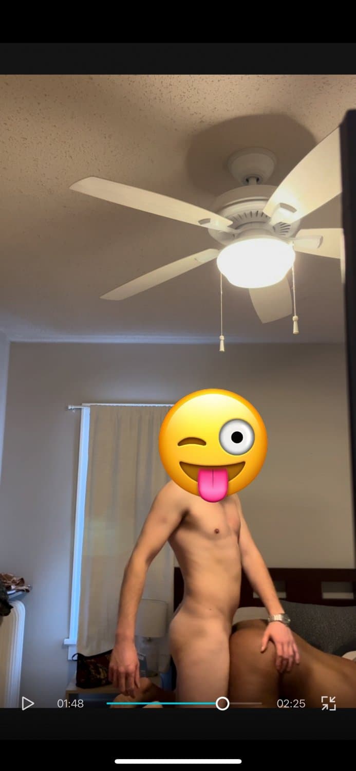 Click to view full size Throwback to when I slutted out three chicks in my room on the same week of my 18th birthday.