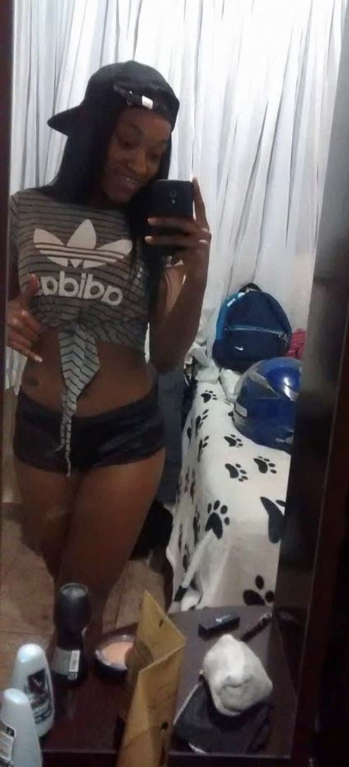 Click to view full size MINHA PUTA - Mona - Oque fariam com essa puta favelada ??? ???