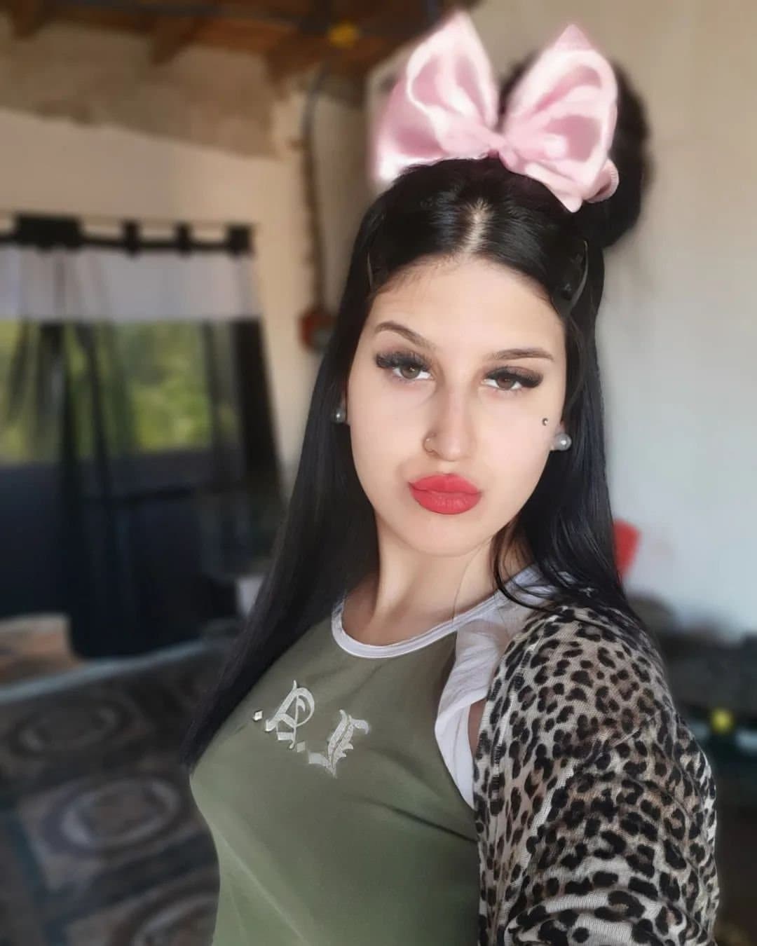 Click to view full size mikaela rocio una turra de culo abusivo