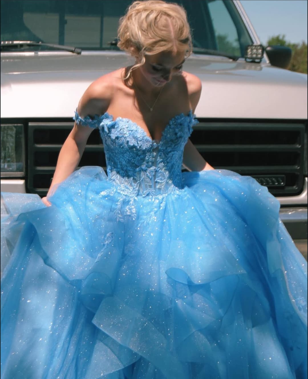 Click to view full size Yet another busty grad throwback