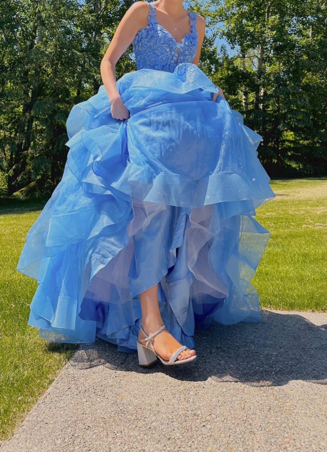 Click to view full size Yet another busty grad throwback