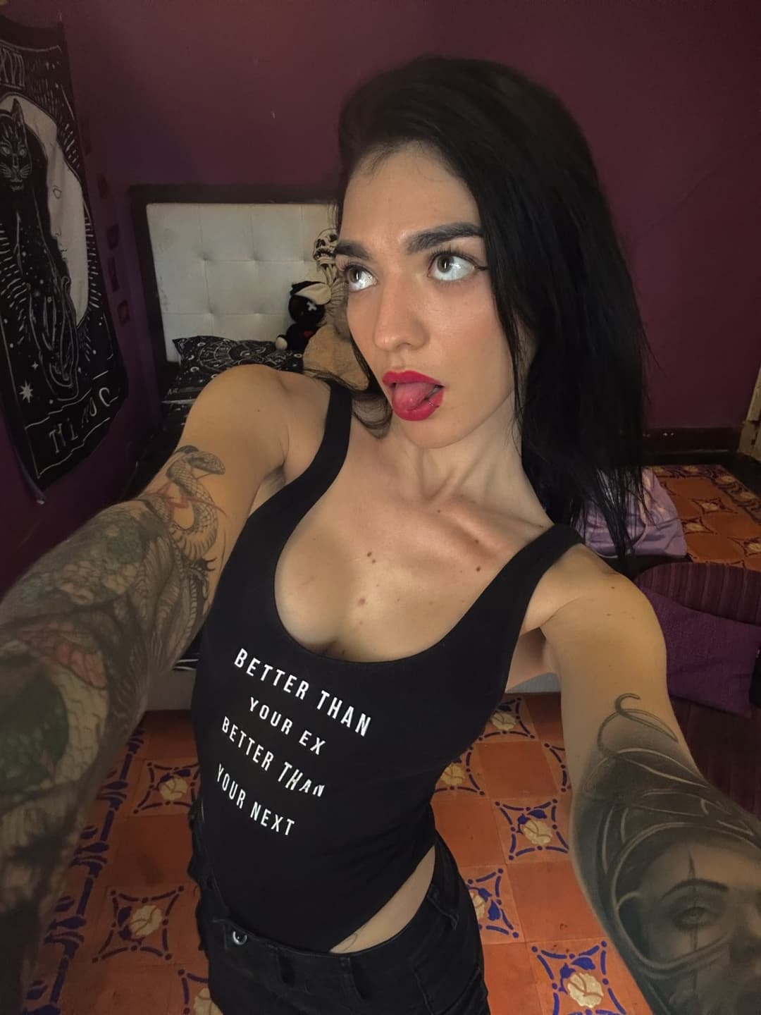 Click to view full size These lips don’t just talk… they command