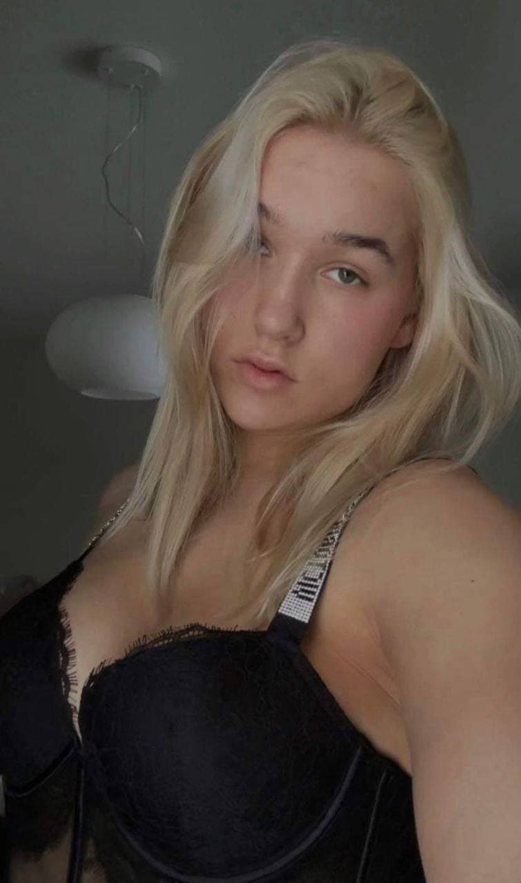 Click to view full size Finnish Influencer Elina Pakanen and her huge tits