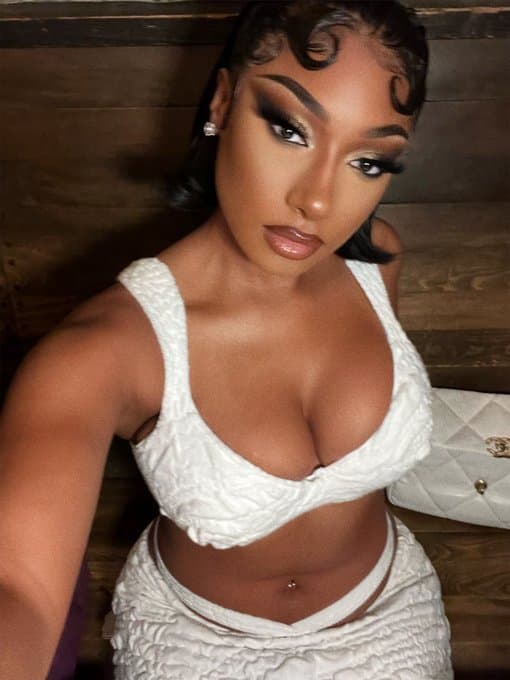 Click to view full size Tiddies Here