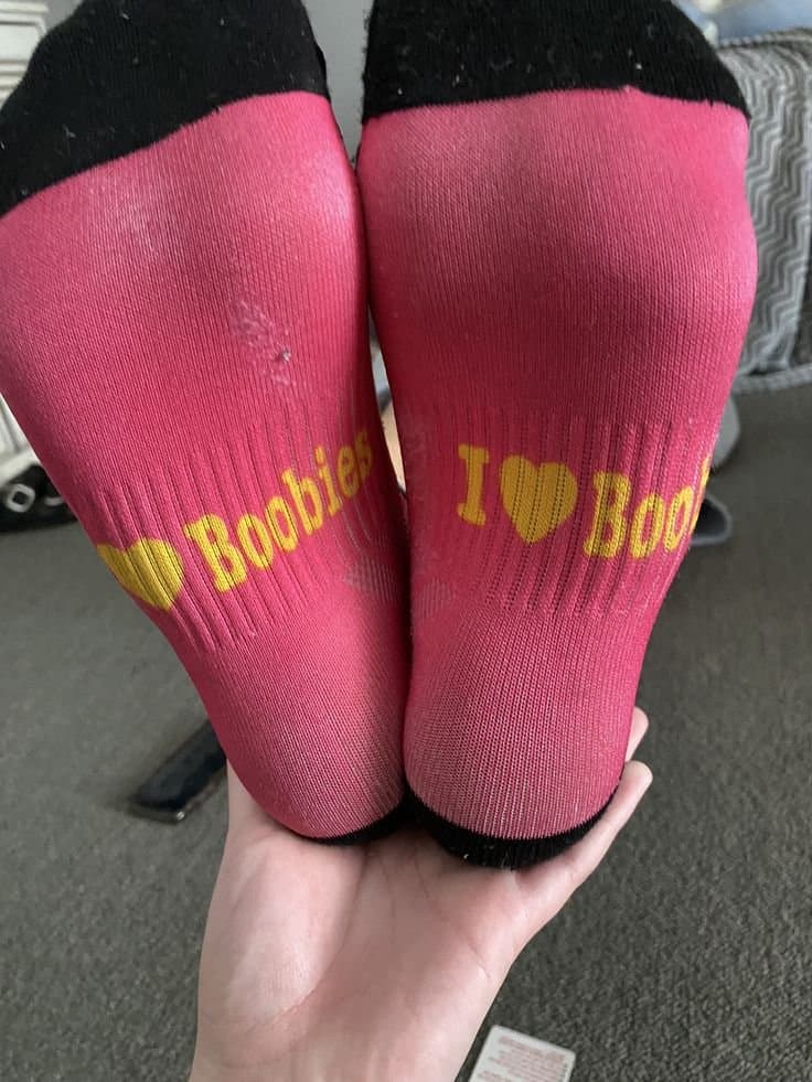 Click to view full size Chinese feet / socks / shoes.