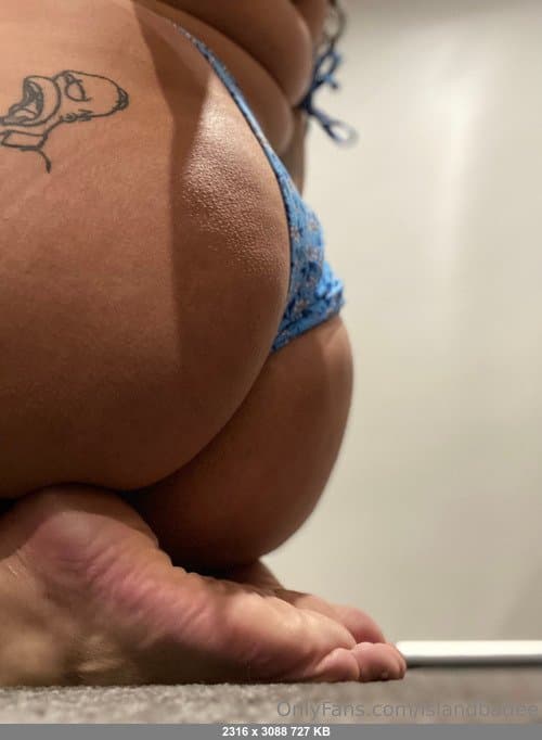Click to view full size Fat Islander Slut from New Zealand