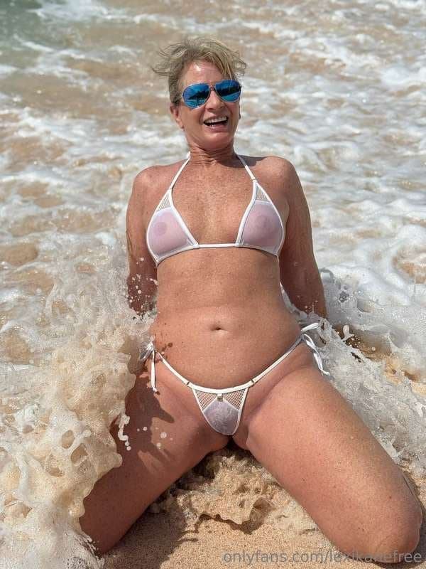 Click to view full size 60 year old hotty