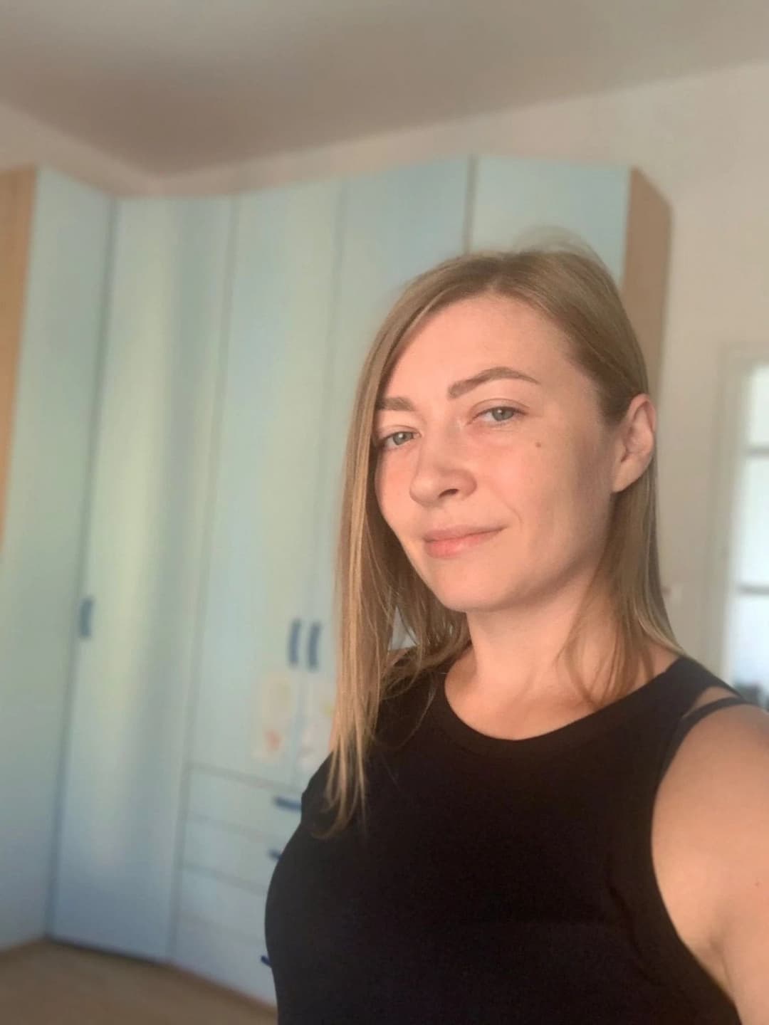 Click to view full size Sexy Slut Nadia ?❤️ Needs to show herself to everyone