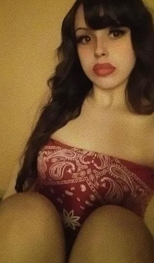 Click to view full size 22 year old Jasmine escort in Orange County ca