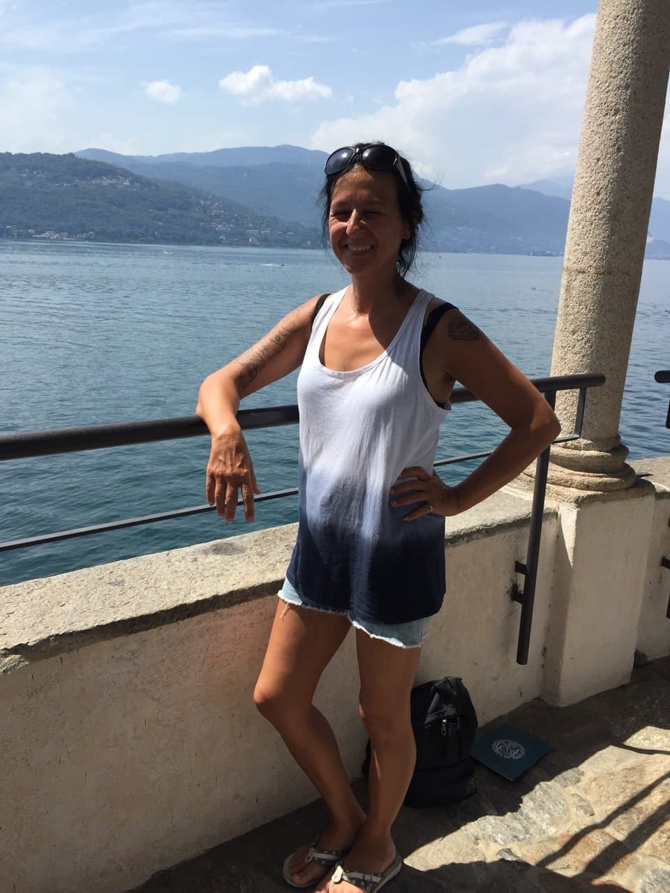 Click to view full size Hier sehr Ihr Victoria die Dorfschlampe, die wirklich jedem Ihre scheide zeigt. z wichsen weltweit