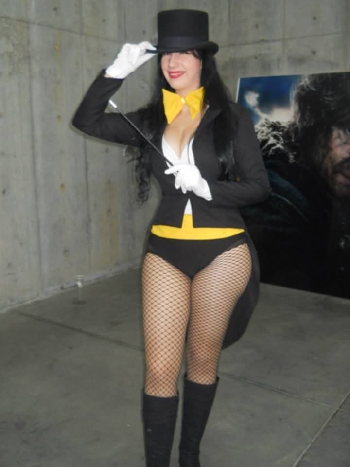 Click to view full size Hotty Halloween