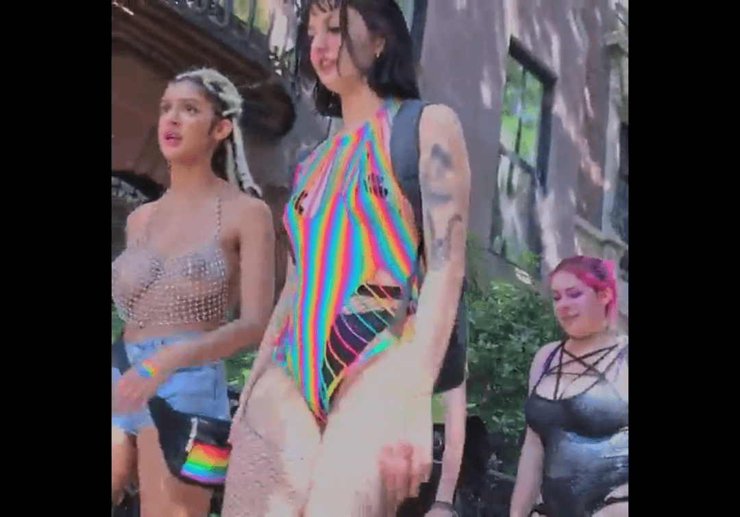 Click to view full size Ravers in sexy pearls top with huge areolas ???