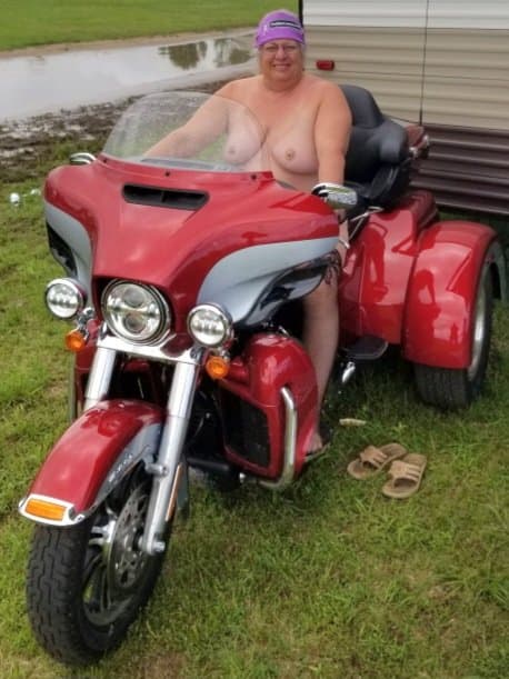 Click to view full size 60yr old Wife Full Nude