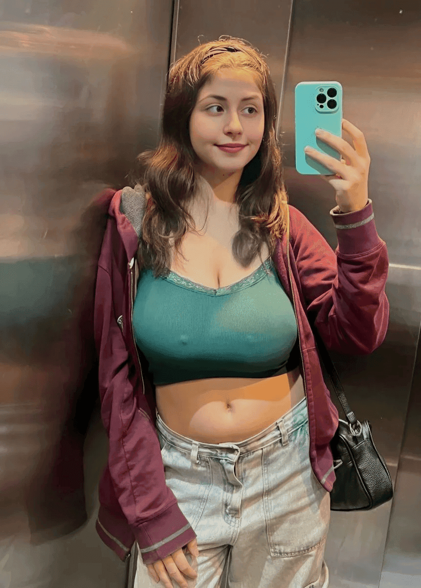 Click to view full size Gigantic Latina Tits