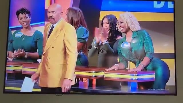 Click to view full size Game show gone viral because of big booty contestant