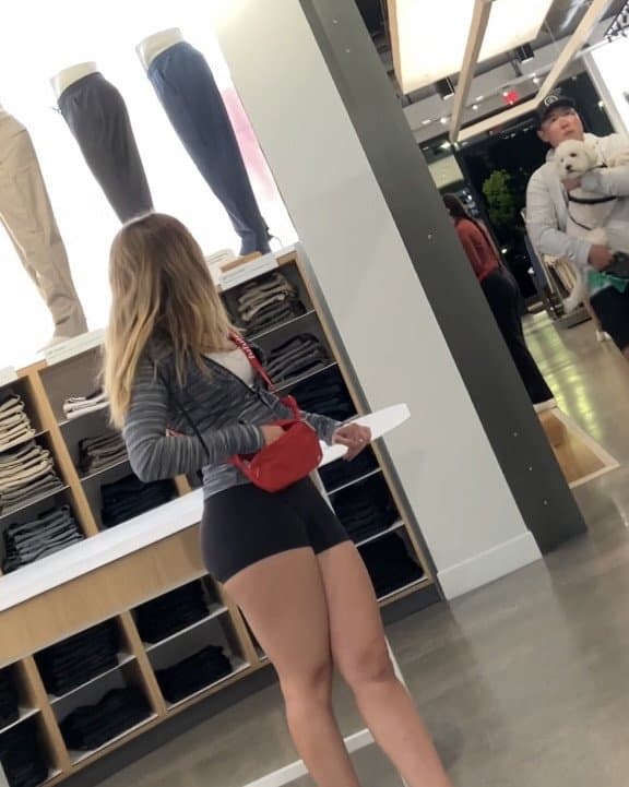 Click to view full size Lulu Bubble Ass