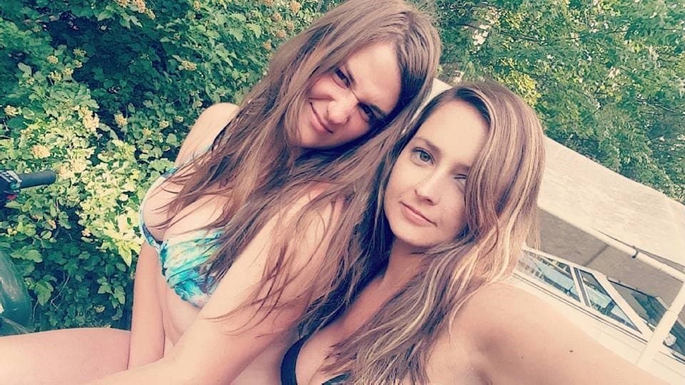 Click to view full size Vacation Sluts