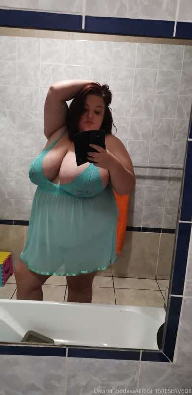 Click to view full size Mature horny bbw wife part 1